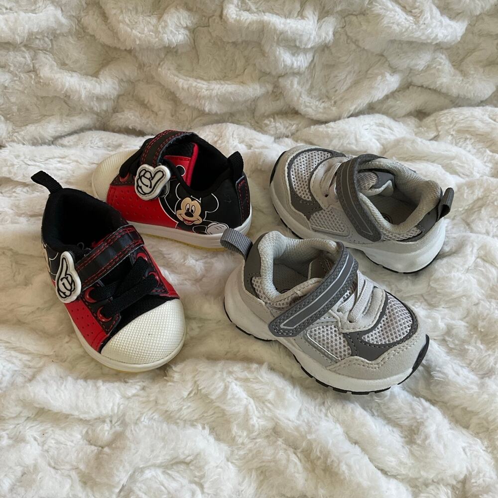 Lot of 2 boys size 2 shoes
